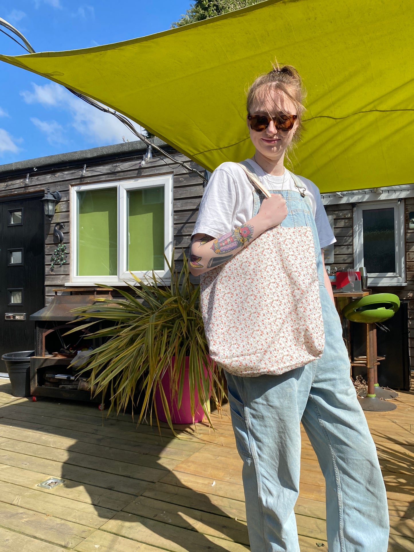 Cream/Floral Reversible Tote Bag