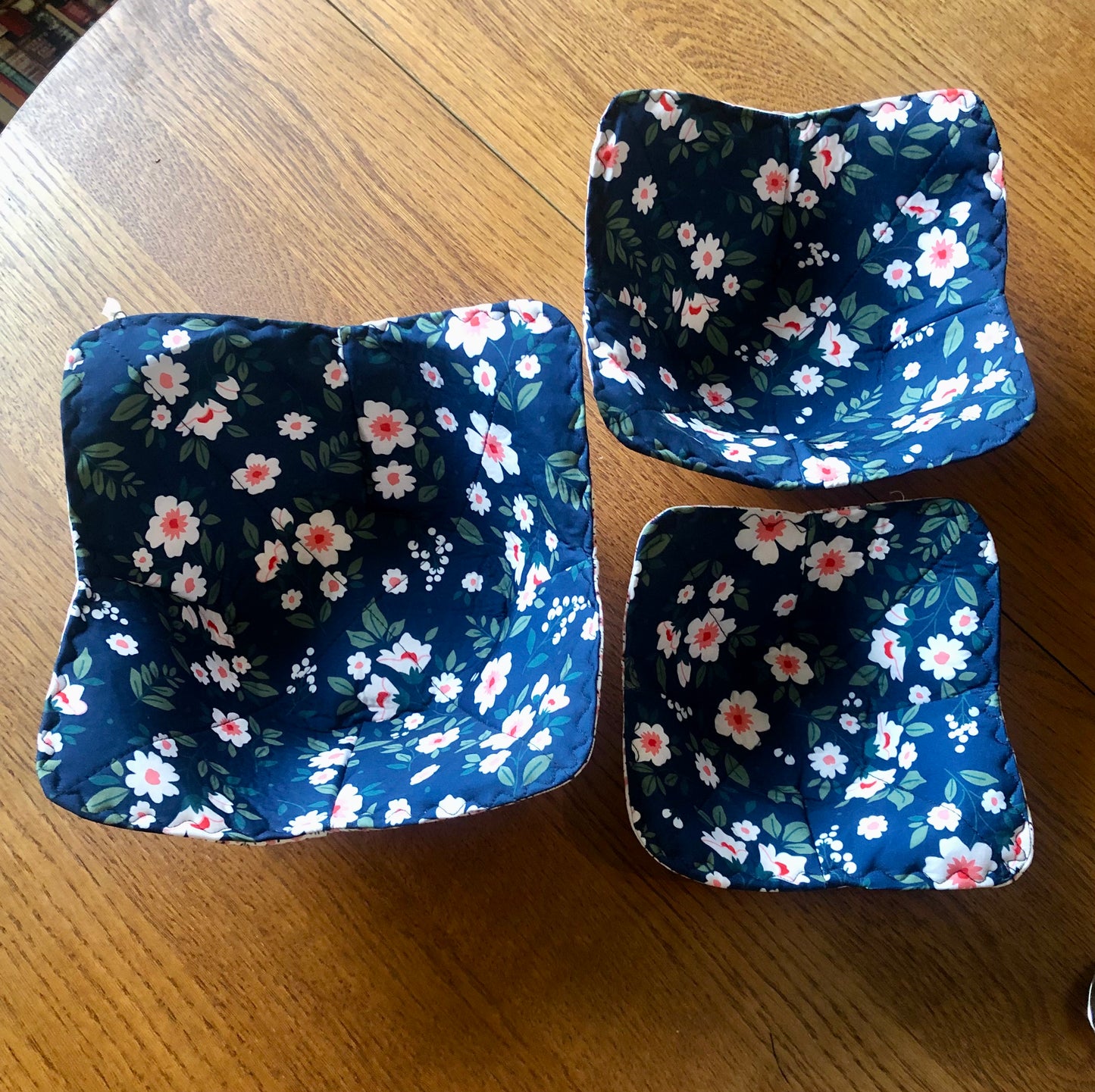 Set Of Three Reversible Bowl Cosies – Navy Flora/Pink Ditsy Prints