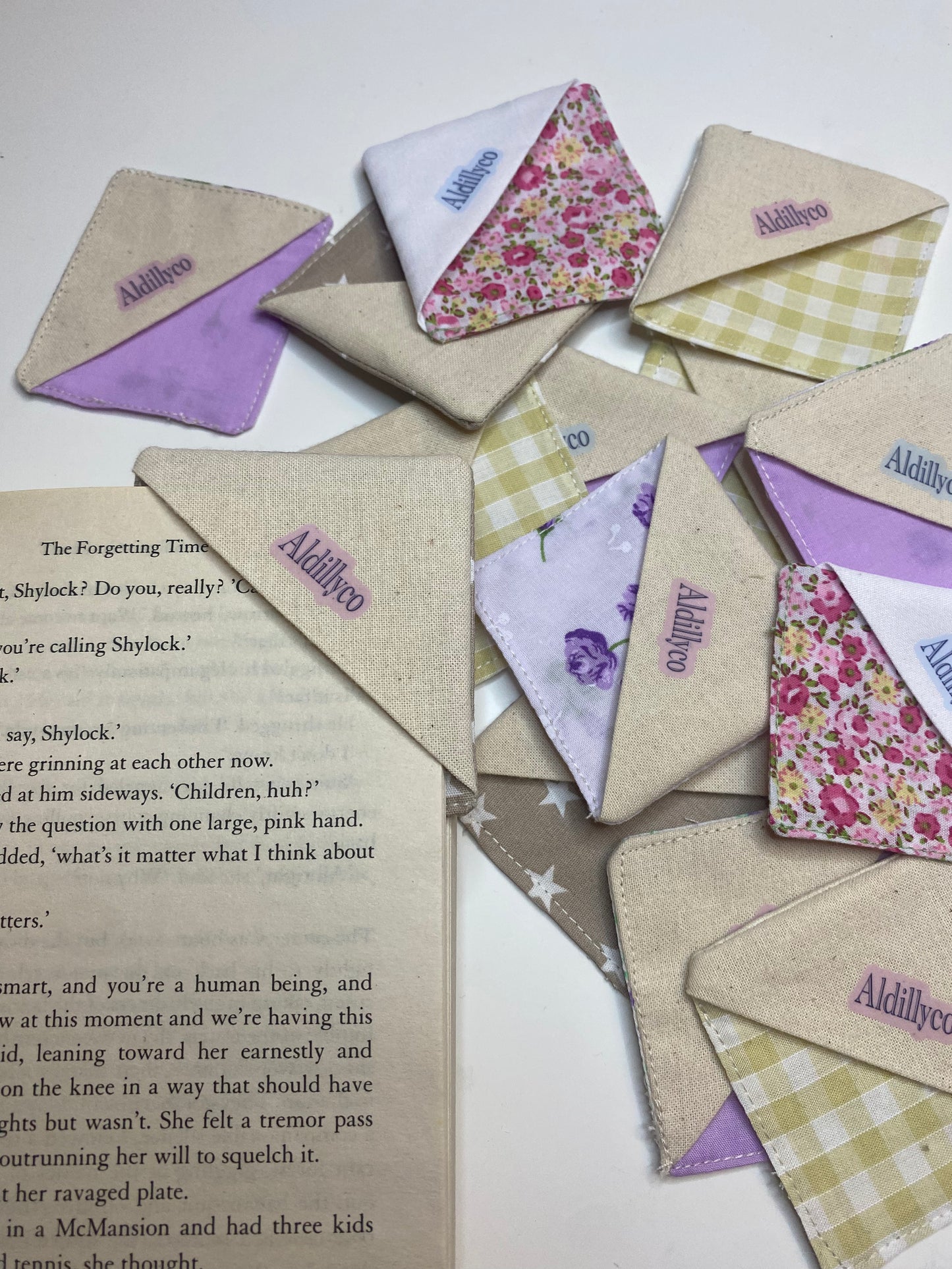 Lucky Dip : Corner Book Mark