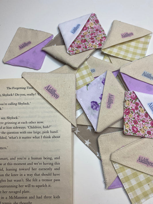 Lucky Dip : Corner Book Mark