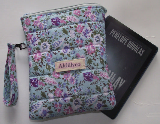 Blue Floral Zip Kindle Case