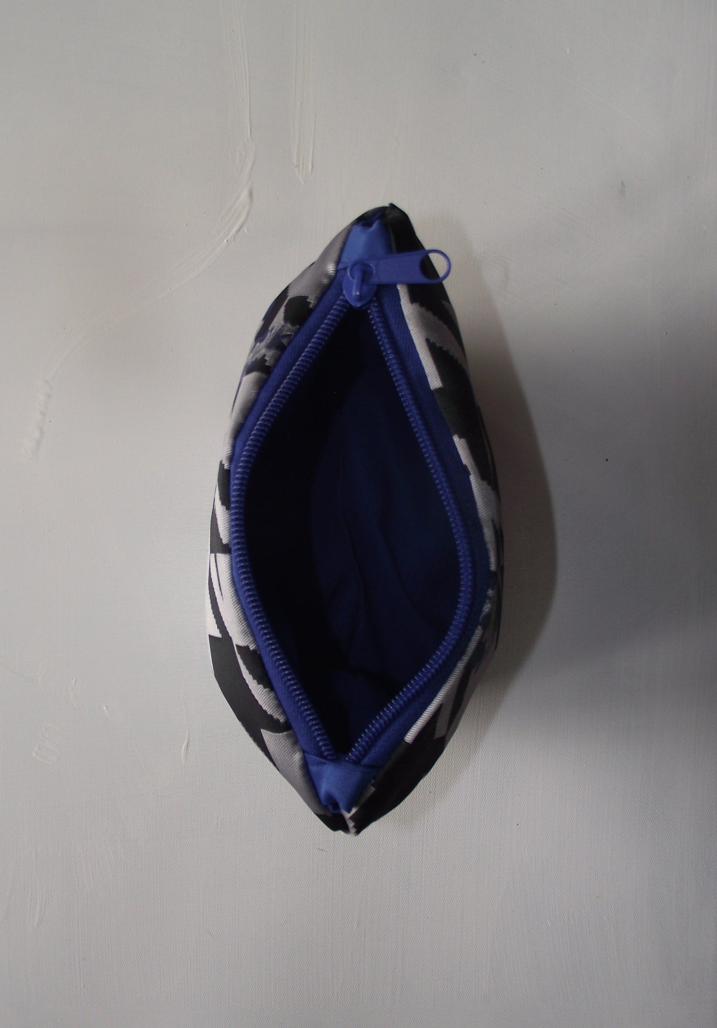 The Bluebird Houndstooth Mini Pouch