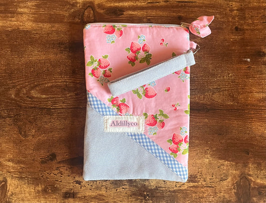 Strawberry Patch Zip Kindle Case
