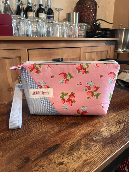 Strawberry Patch Pouch