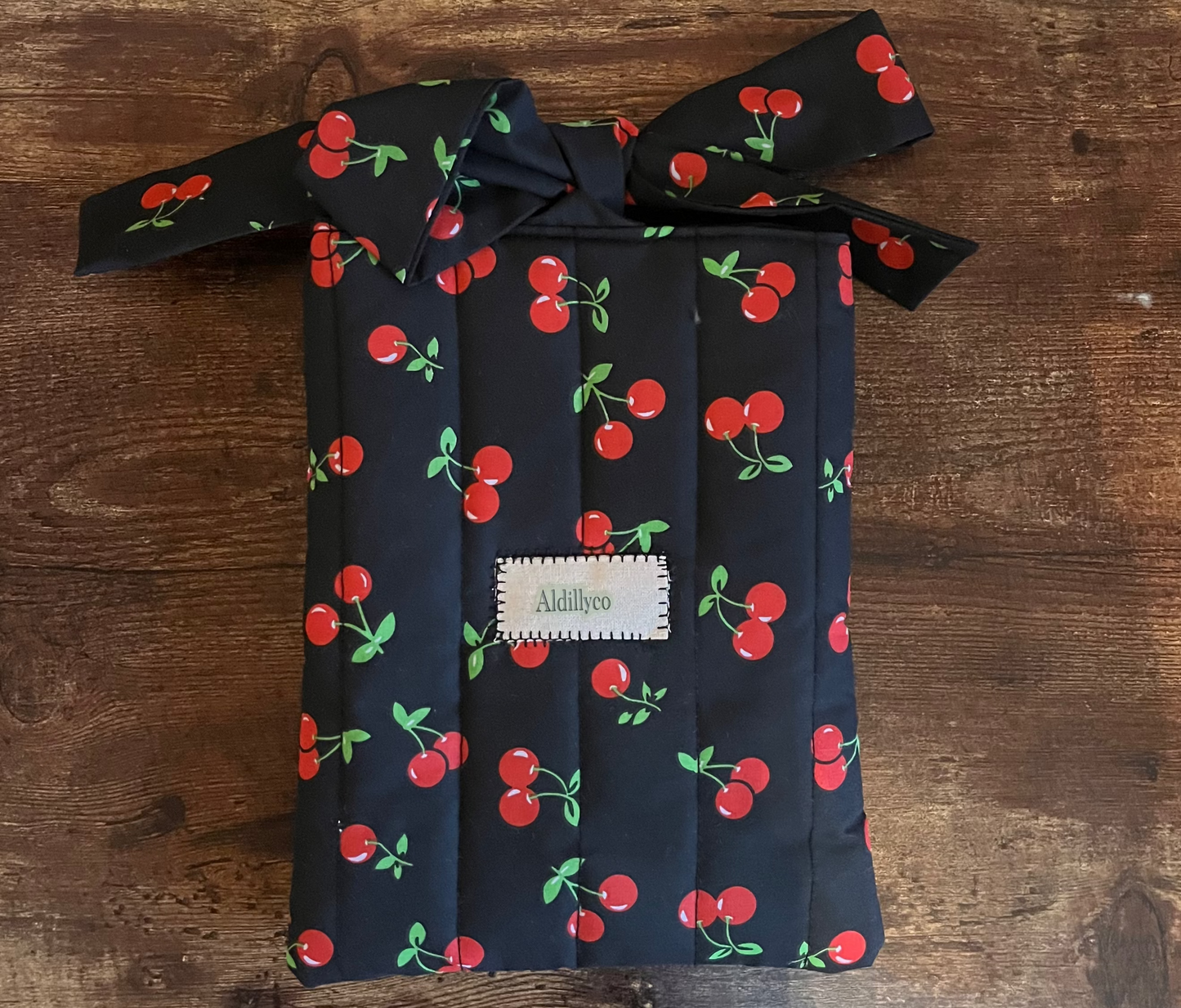 Very Cherry Black Bow Kindle Case