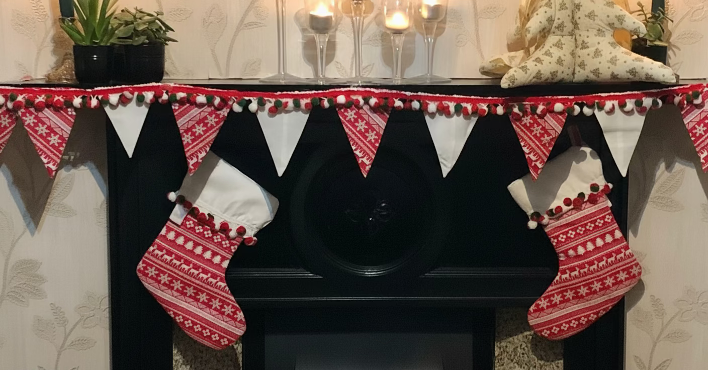 Red Christmas Garland