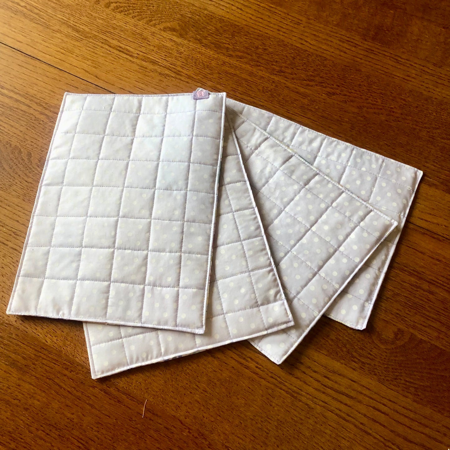 Set Of Four Reversible Place Mats – Spring Bunnies/Polka Dot